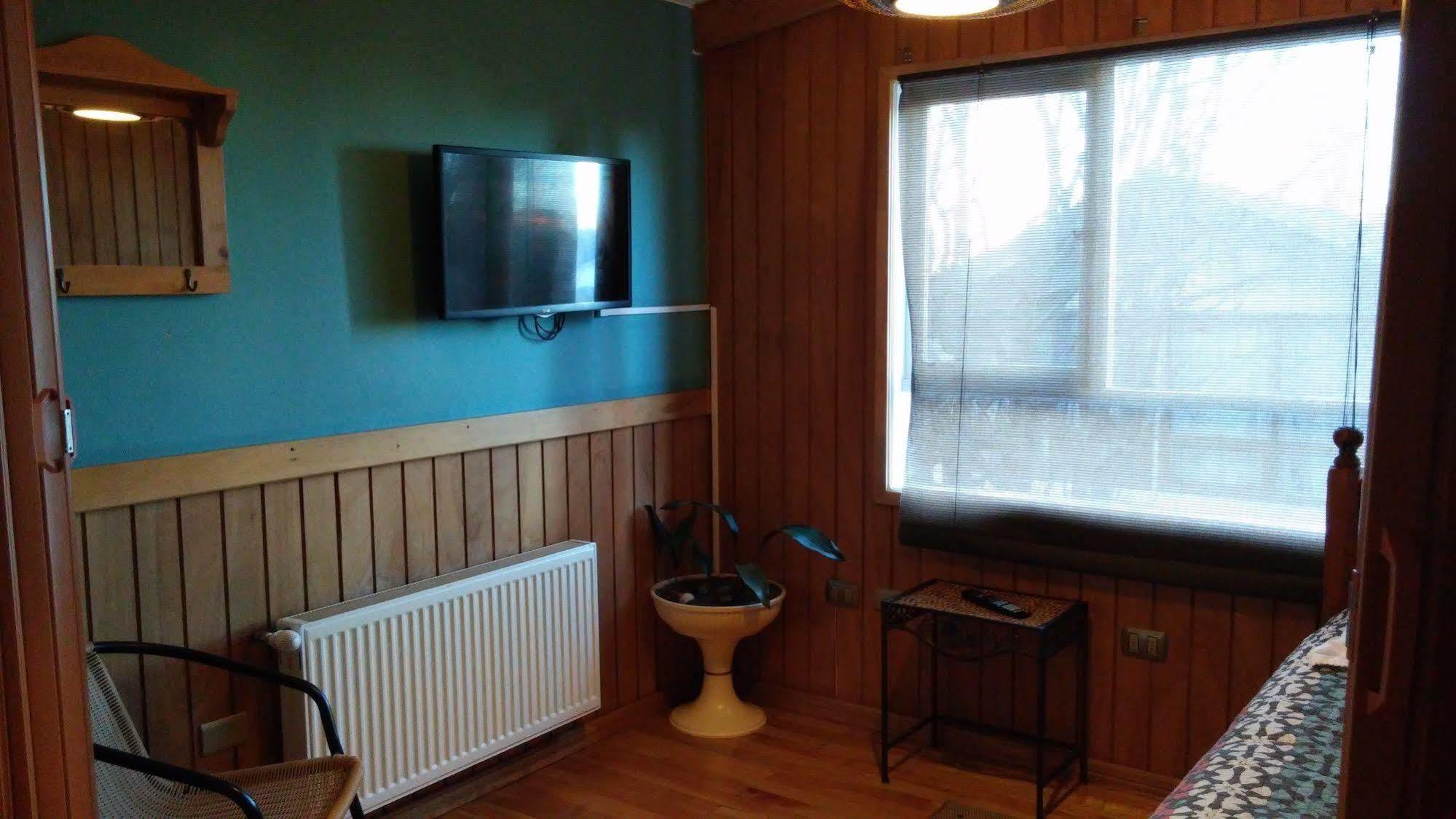 Hostal Y Cabanas Ainil Punta Arenas Eksteriør bilde
