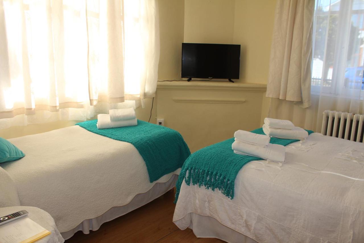 Hostal Y Cabanas Ainil Punta Arenas Eksteriør bilde