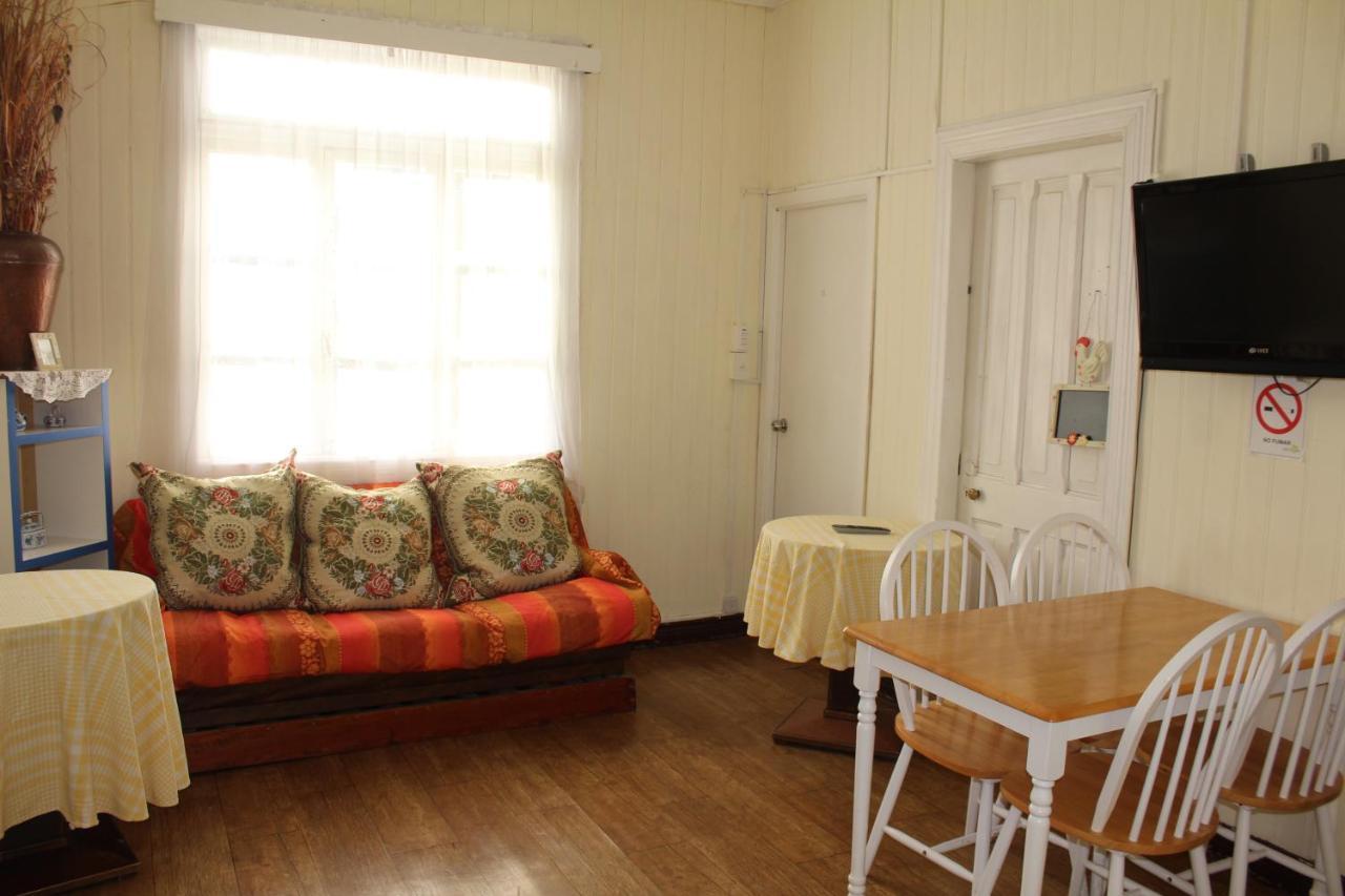 Hostal Y Cabanas Ainil Punta Arenas Eksteriør bilde